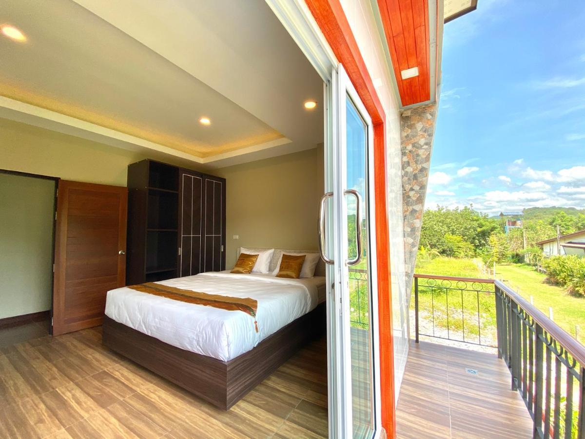 Blue Aura Pool Villa Nai Yang Beach Екстериор снимка